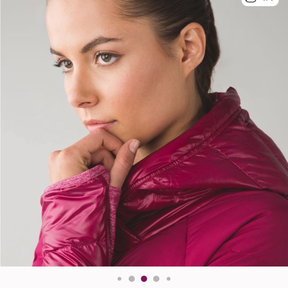 Lululemon down jacket  Down Right Cozy Pullover Active Berry Rumble size 4. EUC